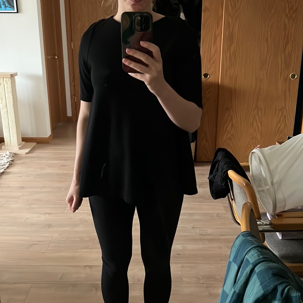 Black short sleeve top